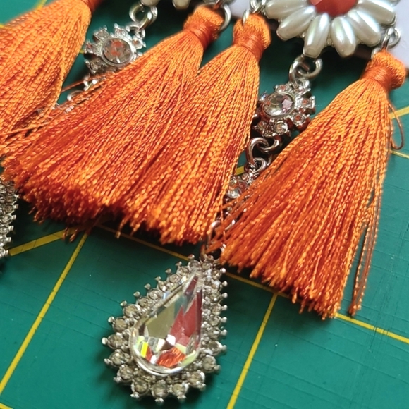 💥4/$20 LIARS & LOVERS Tassel Rhinestone Faux Pearl Earrings Plus Bonus Dangles - Picture 7 of 11